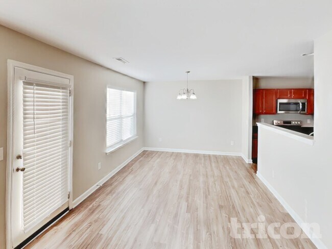 Foto del edificio - 3418 Anita Glen Dr