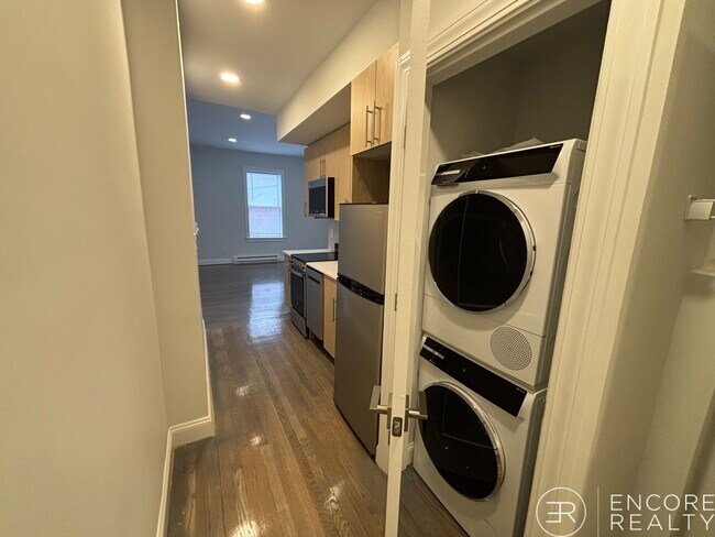 Foto del edificio - 529 Beacon St