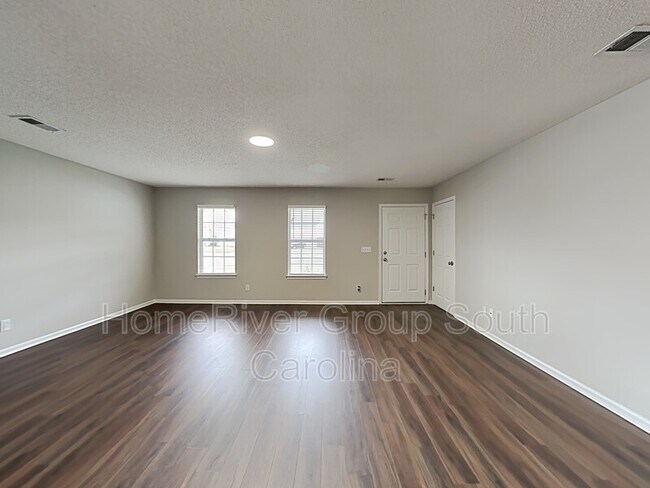 Building Photo - 271 Dunning Rd