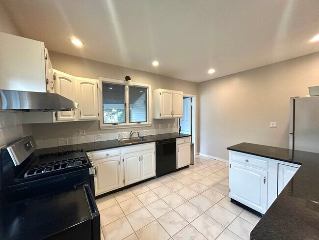 Foto del edificio - 1601 Centre St