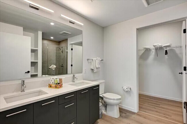 Foto del edificio - 12000 Inspiration St