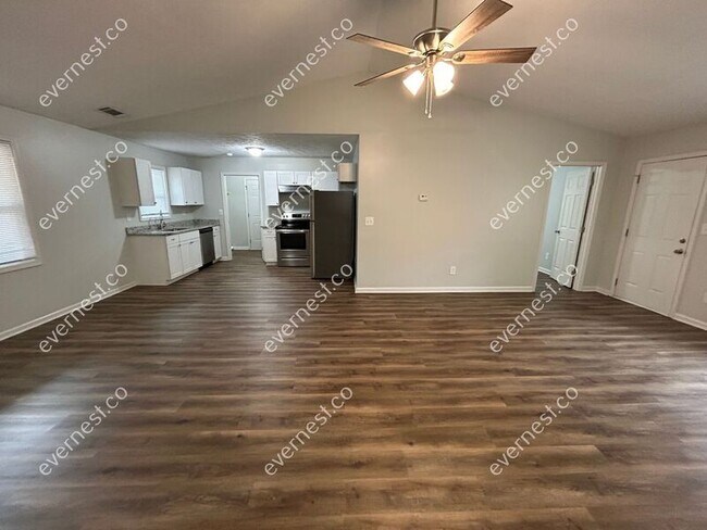 Foto del edificio - 505 Chestnut Ln