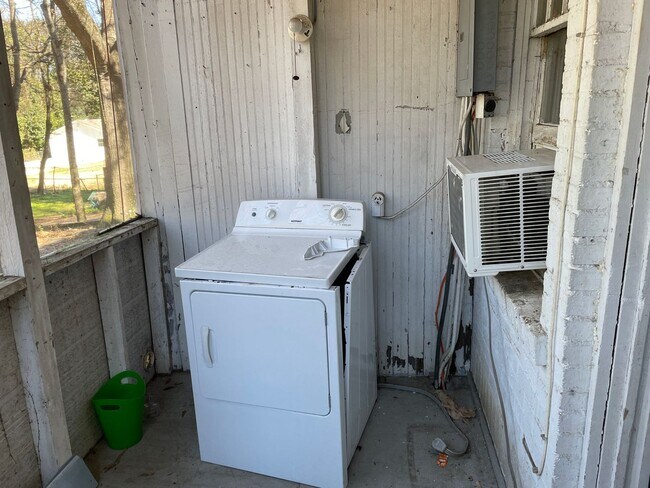 Foto del edificio - Madison Ave. 1709-1713