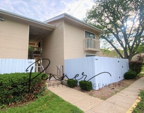Building Photo - 1008-A E Maple Ave