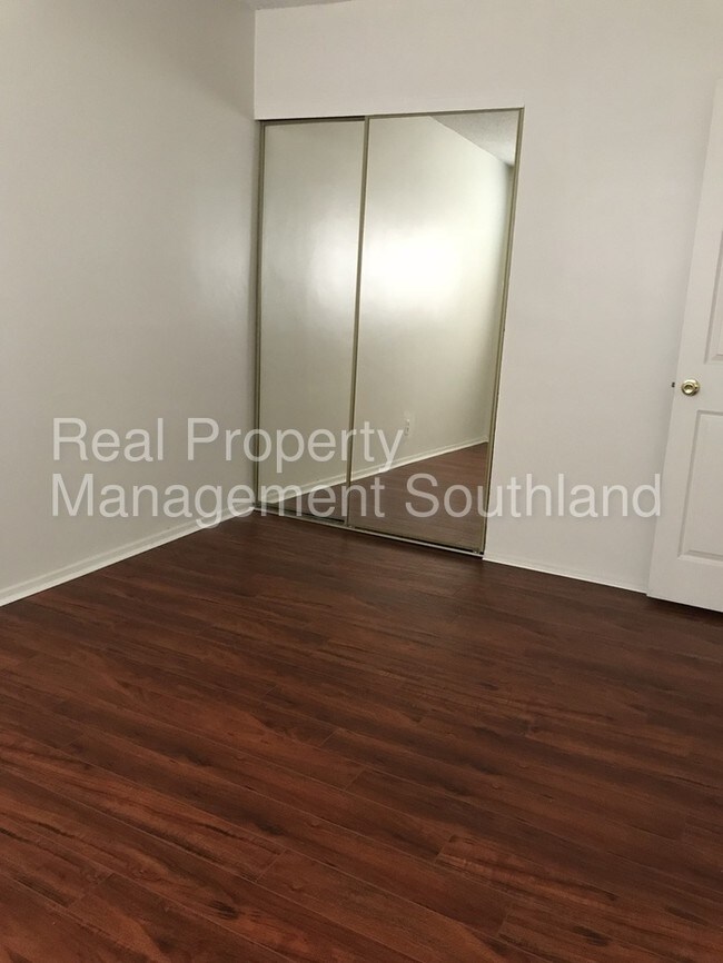 Foto del edificio - 5521 Loveland St