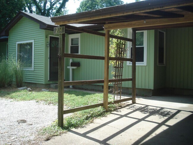 Foto del edificio - 214 S Hillsdale Ct