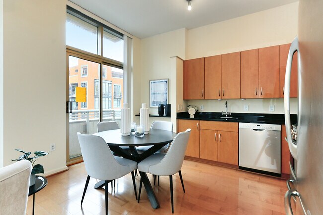 Foto del edificio - 811 4th St NW