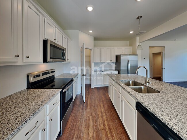 Building Photo - 6232 Bridlewood Ln