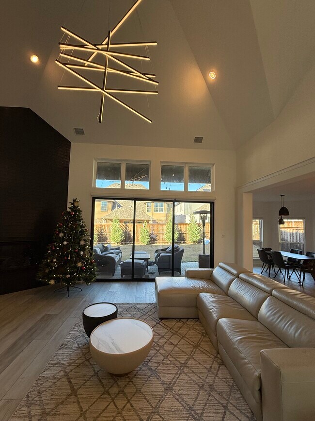 Foto del edificio - 2832 Fountain Park Dr