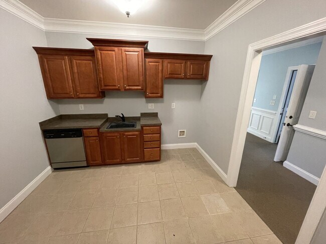 Building Photo - 4 room office suite
