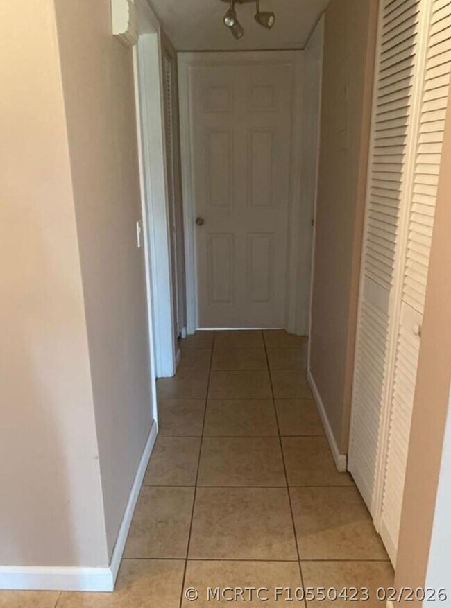 Foto del edificio - 2461 SW 82nd Ave