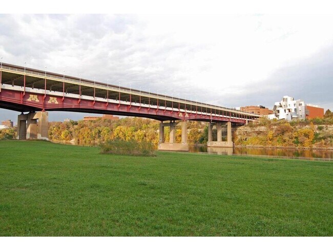 Foto del edificio - 2600 University Ave SE