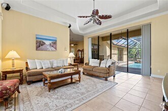 Building Photo - 975 Tivoli Ct