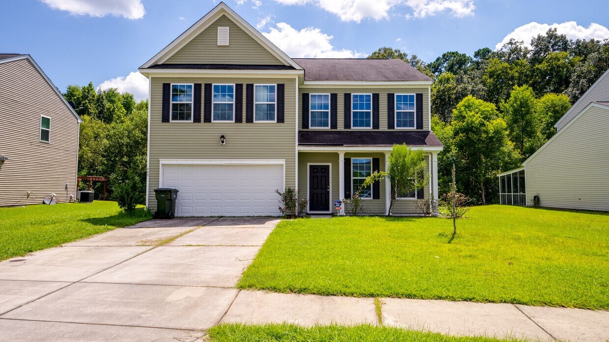 Foto principal - 4 Bedroom 2.5 Bath House in Sophia Landing...