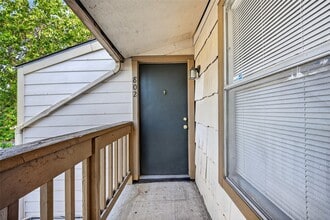 Building Photo - 6001 Reims Rd