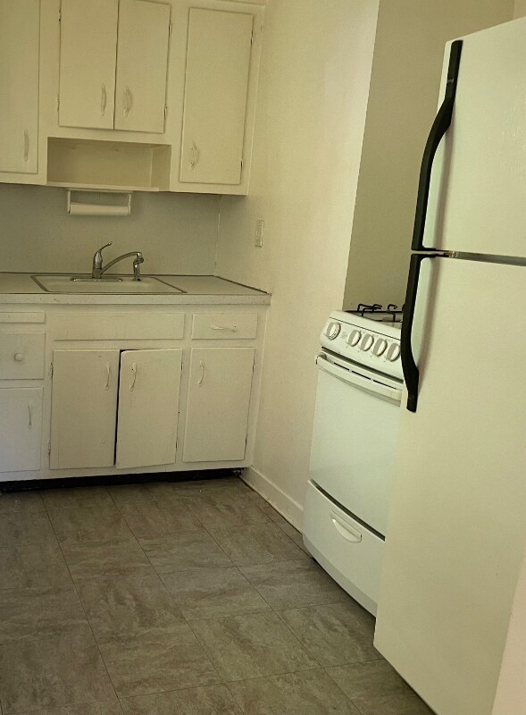 Foto del edificio - 446 Green Pond Rd