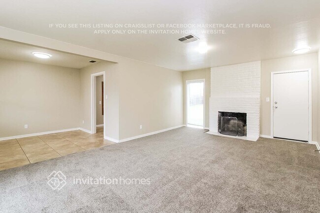 Building Photo - 2223 Juliesse Ave