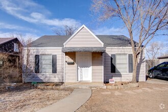 Building Photo - 2510 25th St