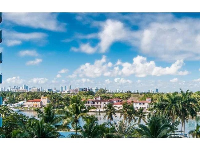 Building Photo - 5151 Collins Ave
