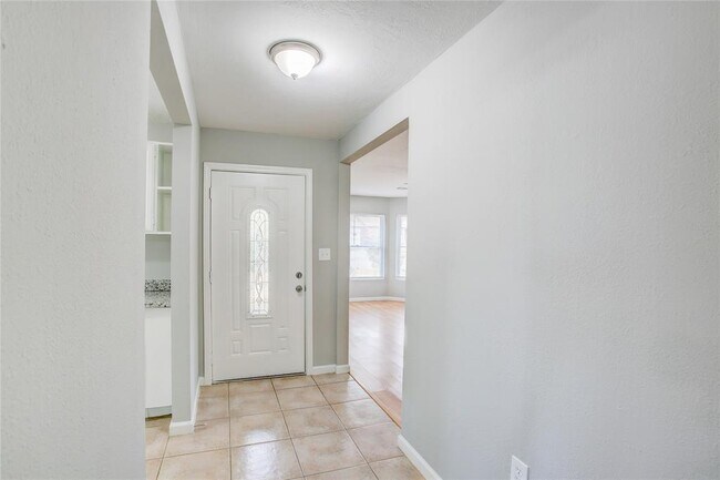 Foto del edificio - 4 Little John Ln