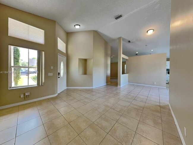 Foto del edificio - 927 Stanton Dr