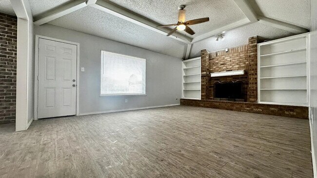 Foto del edificio - 611 Ironton Ave