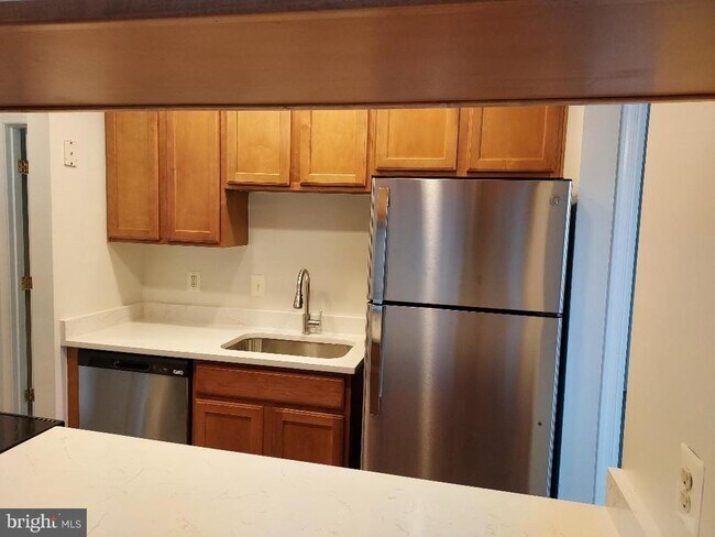 Building Photo - 119 Westwick Ct