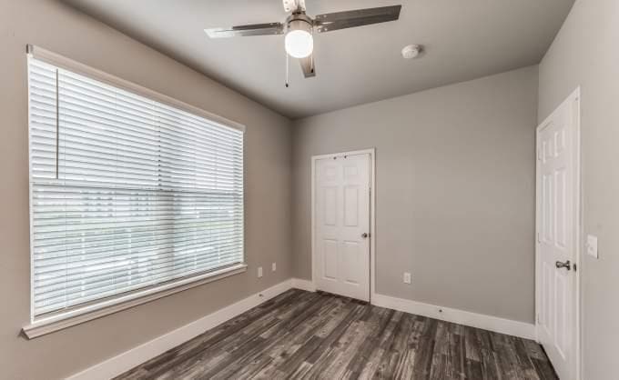 Foto principal - 1 bedroom in Conroe TX 77384