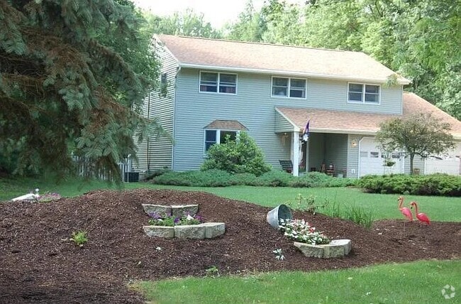 12 Cedarcrest Dr
