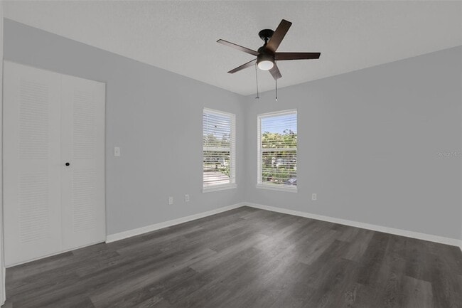 Foto del edificio - 2508 Grassy Point Dr