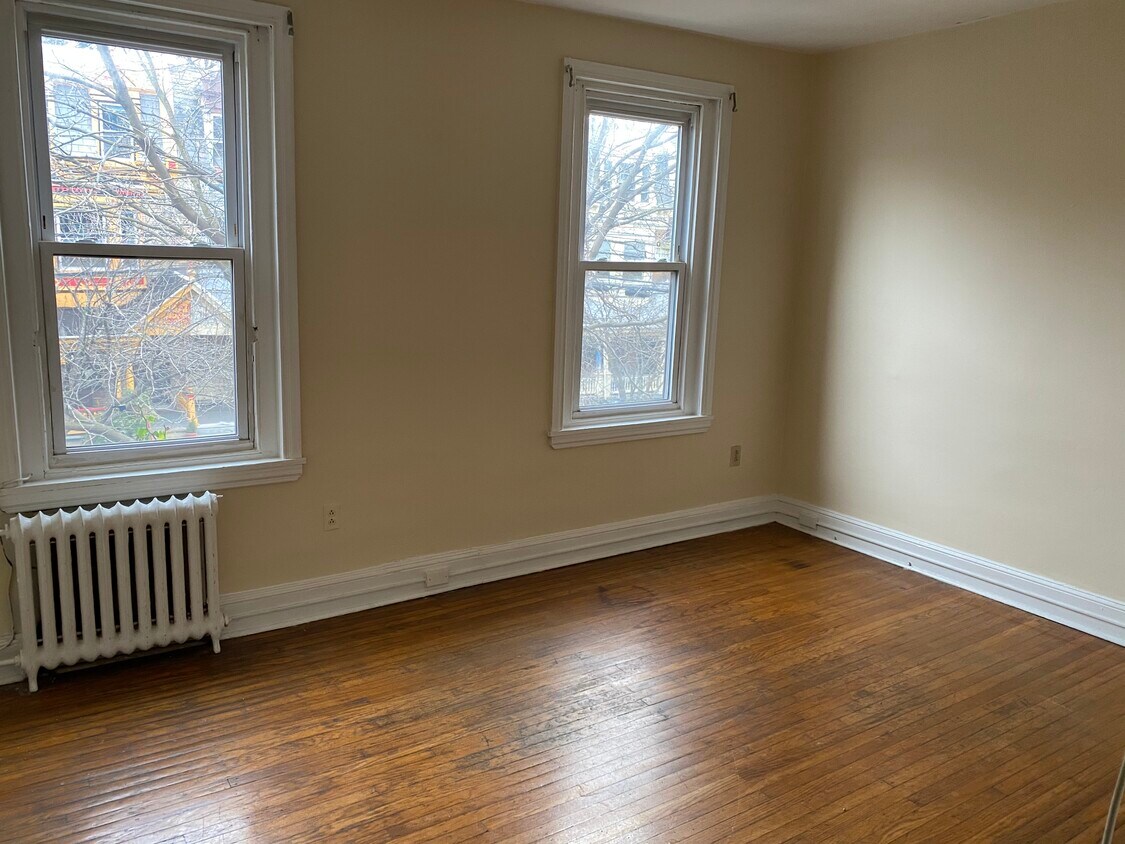 Primary Photo - 424 S 43rd St