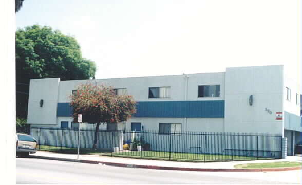 Primary Photo - 390 N Cerritos Ave