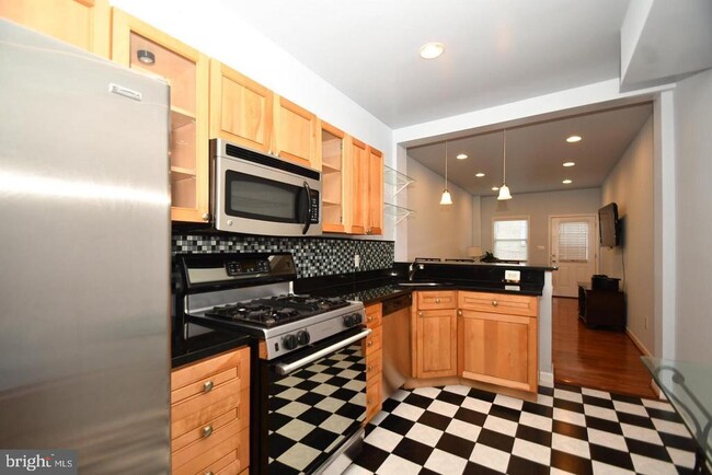 Foto del edificio - 2811 Hudson St