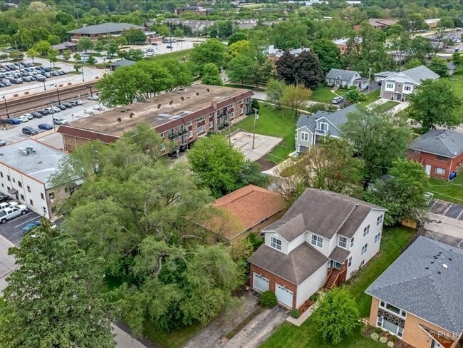 Foto del edificio - 4909 Spencer Ave