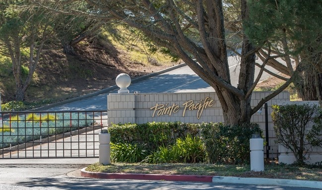 Building Photo - 580 Pointe Pacific Pte