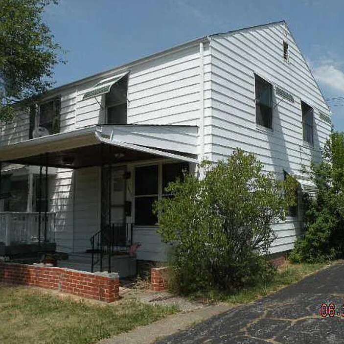 Foto principal - 1507 E 256th St
