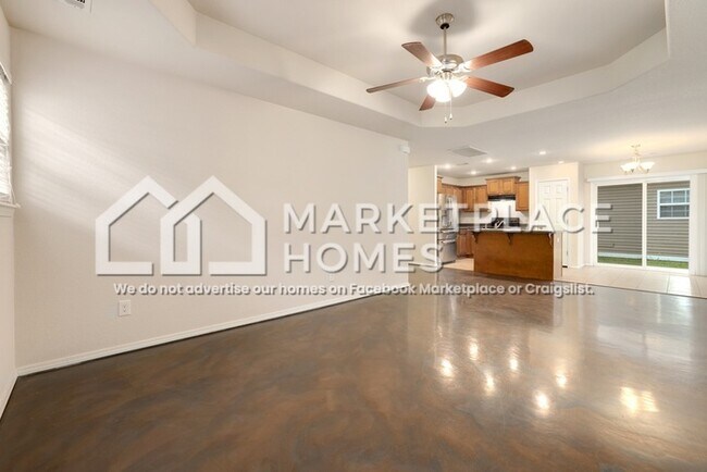 Building Photo - 4481 W Pecan St