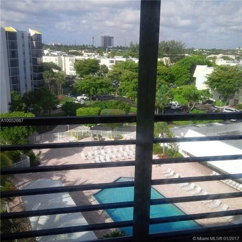 Foto del edificio - 20500 E Country Club Dr
