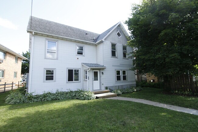 Building Photo - 49 E Hudson St