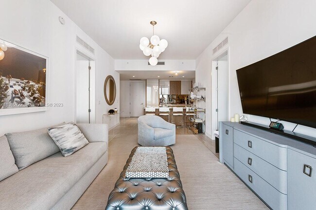 Foto del edificio - 2831 S Bayshore Dr