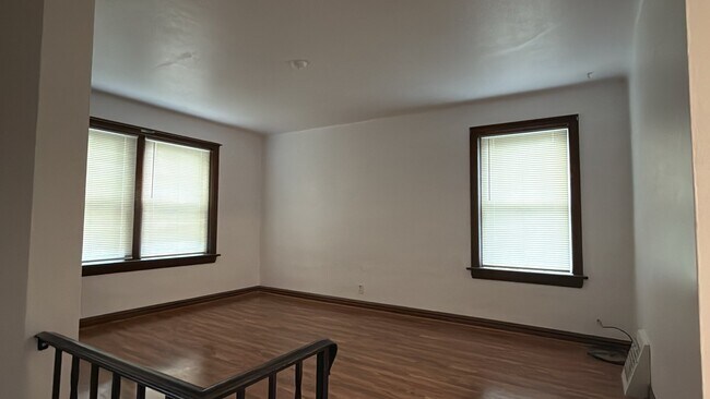 Foto del edificio - 5470 Loughborough Ave
