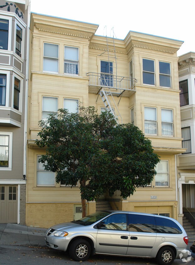 Building Photo - 525-531 Greenwich St