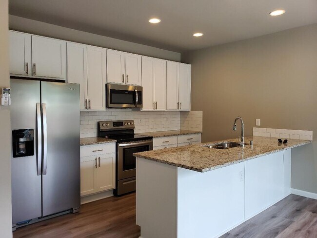 Foto del edificio - 6906 Delaney Ln NE