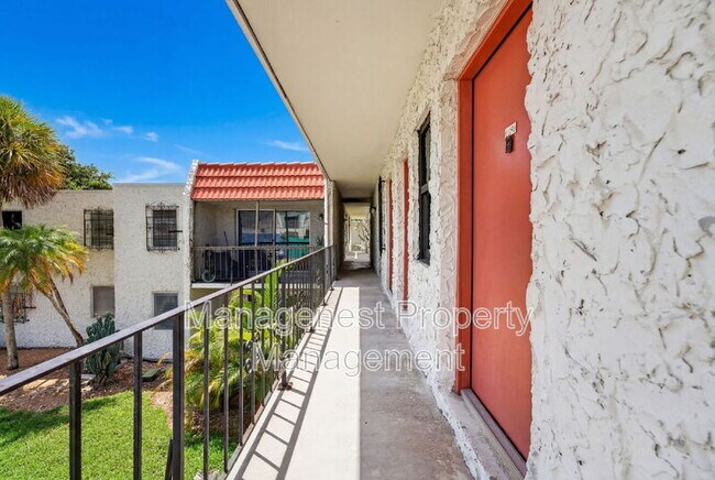Building Photo - 8701 SW 141st St