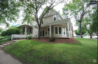 Building Photo - 3200 Aldrich Ave S