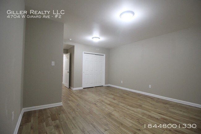 Building Photo - 4704 W Girard Ave