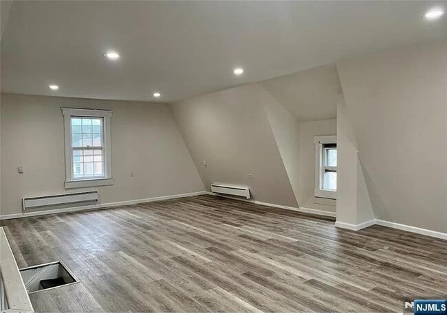 Photo - 187 Franklin Ave Apartment