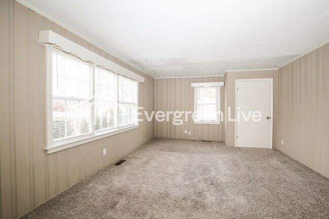 Building Photo - 4207 Garden St