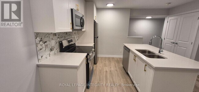 Building Photo - 401 Glenroy Gilbert Dr