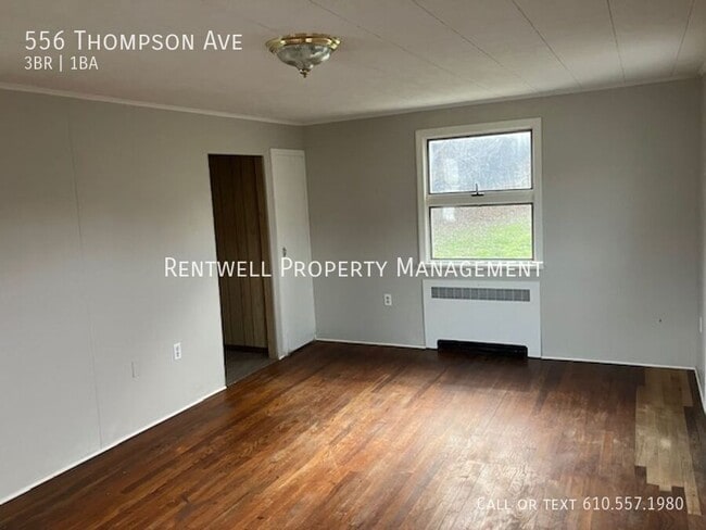 Building Photo - 556 Thompson Ave